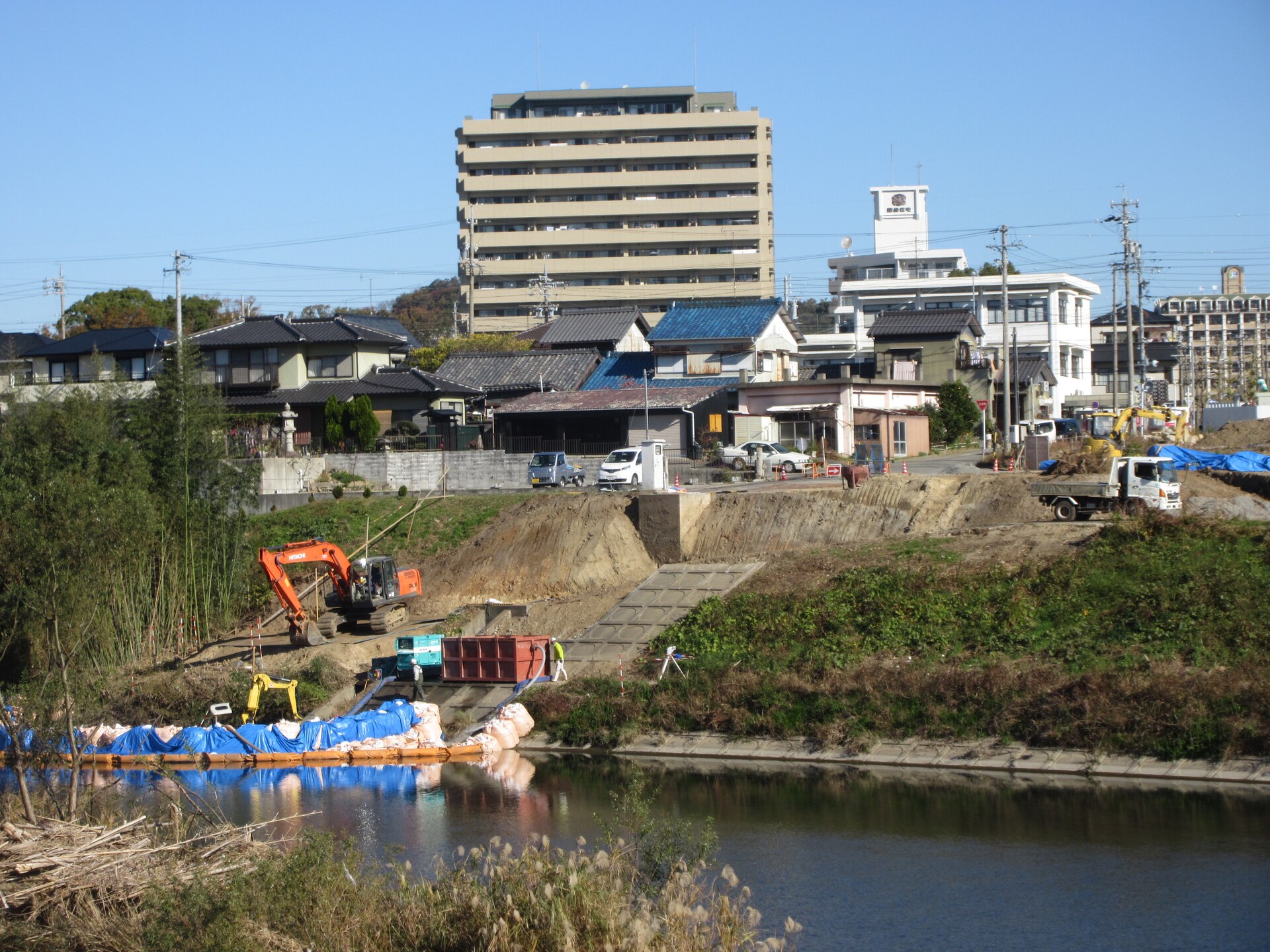 着工時の現場全景